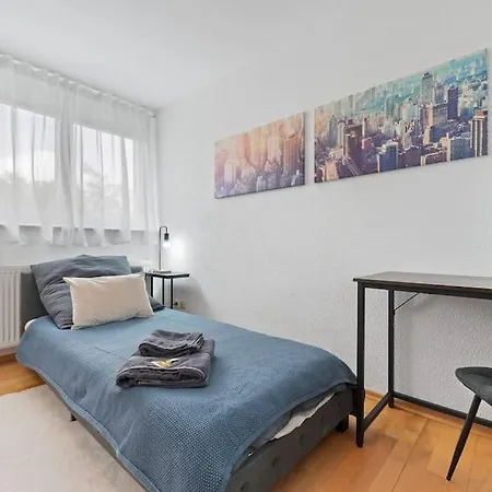 Traumhaus Naehe Messe Stuttgart Dom wakacyjny *